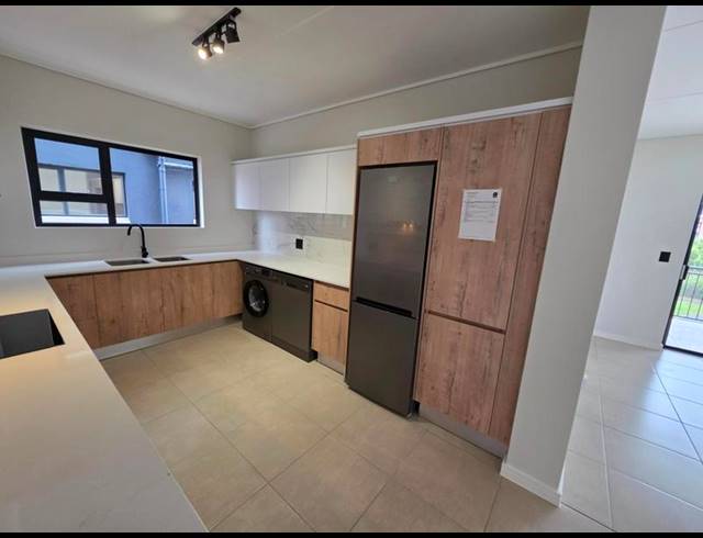 3 BEDROOM PROPERTY TO RENT IN MOOIKLOOF